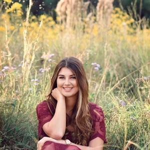 Meet your Posher, Alexis